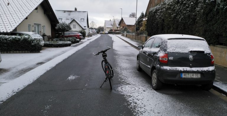 “Du fährst mitten auf der Straße” mein Senf